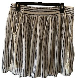 Old Navy Large Spring Skirt